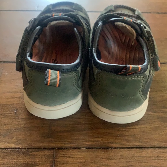 Eddie Bauer play/water shoes for baby boy - Picture 3 of 9